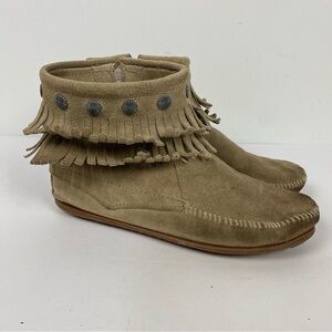 Minnetonka Leather Suede Tan Fringe Moccasins Boots